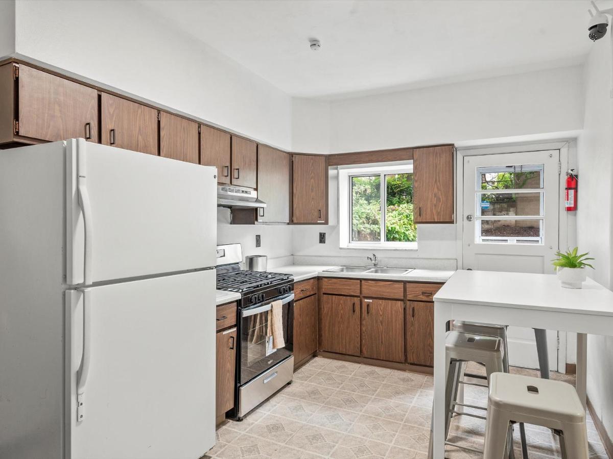 Privatunterkunft Oakland/university @b Quiet & Stylish Private Bedroom With Shared Bathroom *